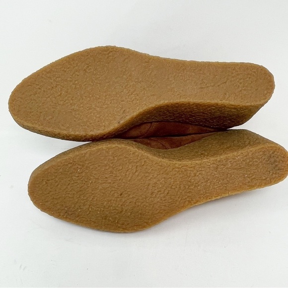 JACK ROGERS Women’s Brown Suede IZZIE Booties 3” Wedge Heel Buckle Slip On Sz 9 - Picture 7 of 8